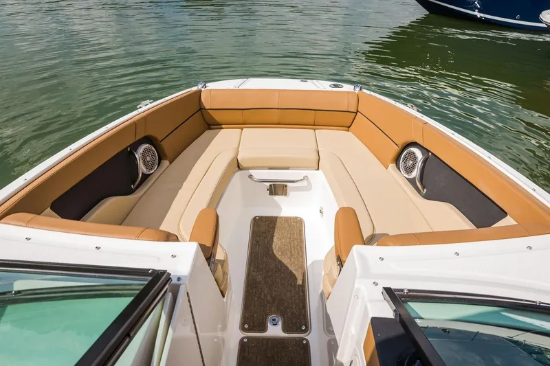 Slide: The Image of Sea Ray 240 Sundeck 2016 - 21