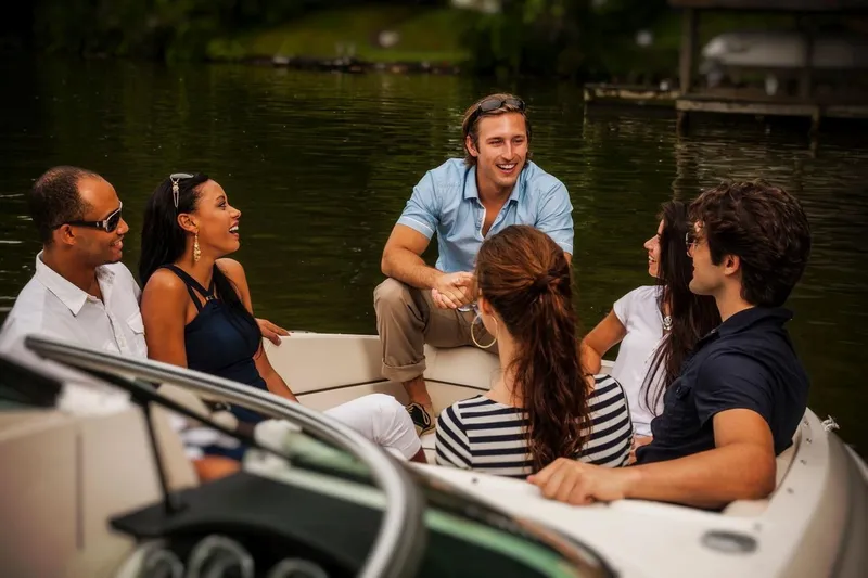 Slide: The Image of Sea Ray 240 Sundeck 2016 - 8