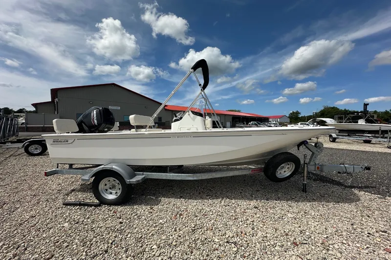 Slide: The Image of Boston Whaler 170 Montauk 2027 - 1
