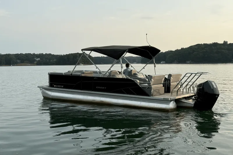 Slide: The Image of Crest 240 CLASSIC DLX 2023 - 11