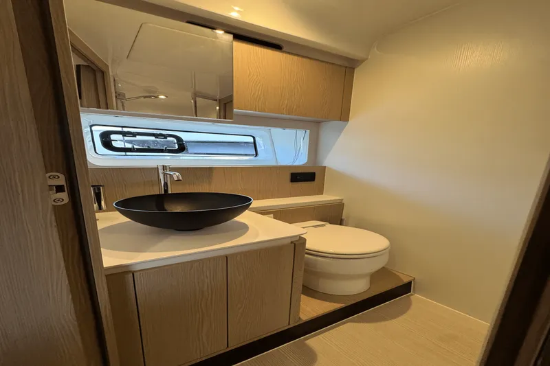 Slide: The Image of Azimut 53 FLY 2023 - 29