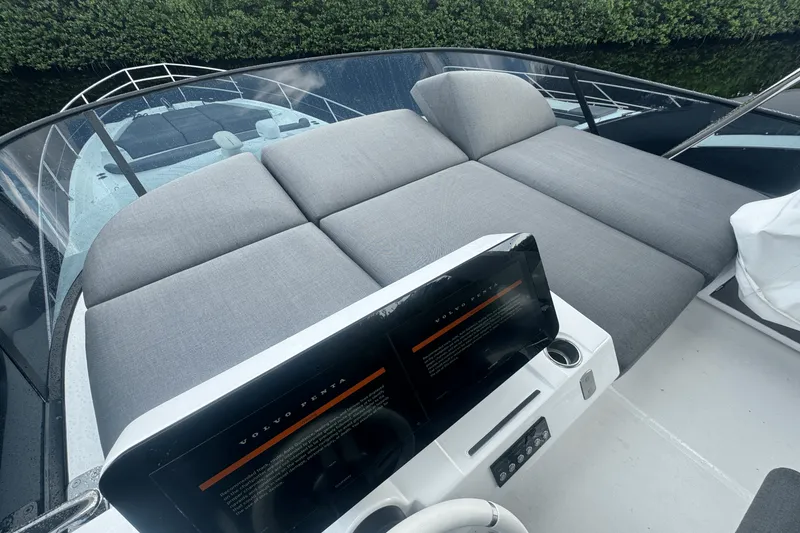 Slide: The Image of Azimut 53 FLY 2023 - 50