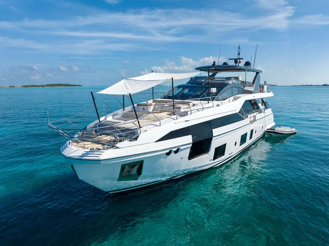 Slide: The Image of Azimut 53 FLY 2023 - 71