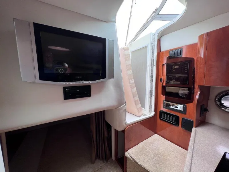 Slide: The Image of Four Winns 268 Vista 2005 - 14