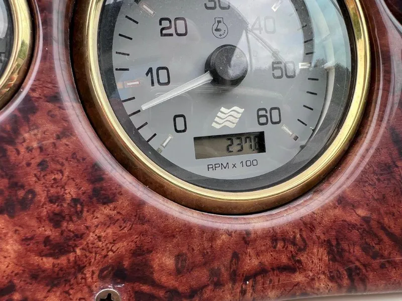 Slide: The Image of Four Winns 268 Vista 2005 - 21