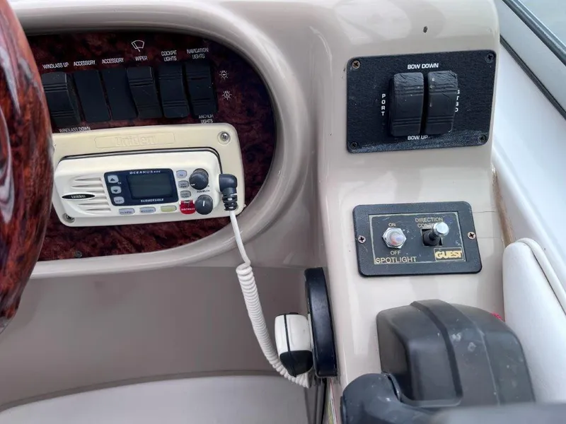 Slide: The Image of Four Winns 268 Vista 2005 - 22