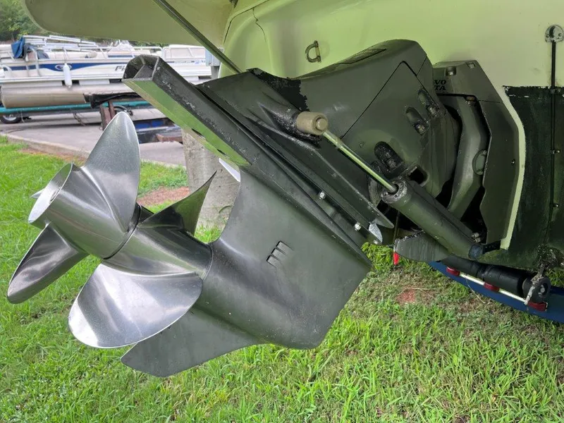 Slide: The Image of Four Winns 268 Vista 2005 - 25