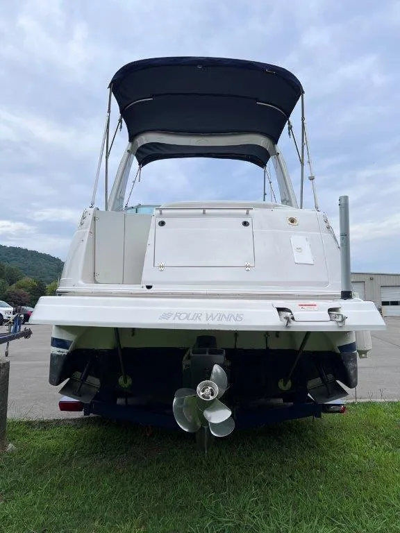 Slide: The Image of Four Winns 268 Vista 2005 - 3