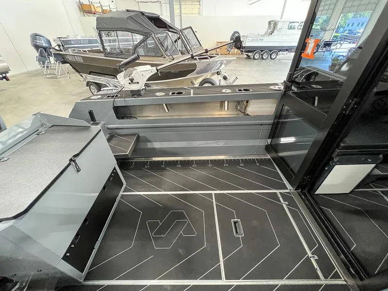 Slide: The Image of Stabi-Craft 2500 Ultracab XL 2026 - 15