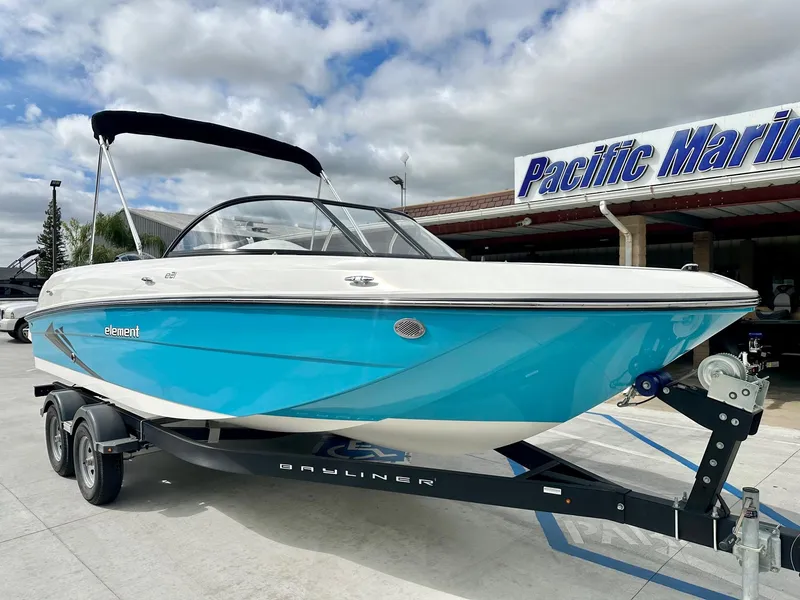 Slide: The Image of Bayliner Element E21 2023 - 2