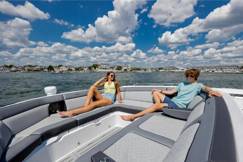 Slide: The Image of Galeon 375 GTO 2023 - 116