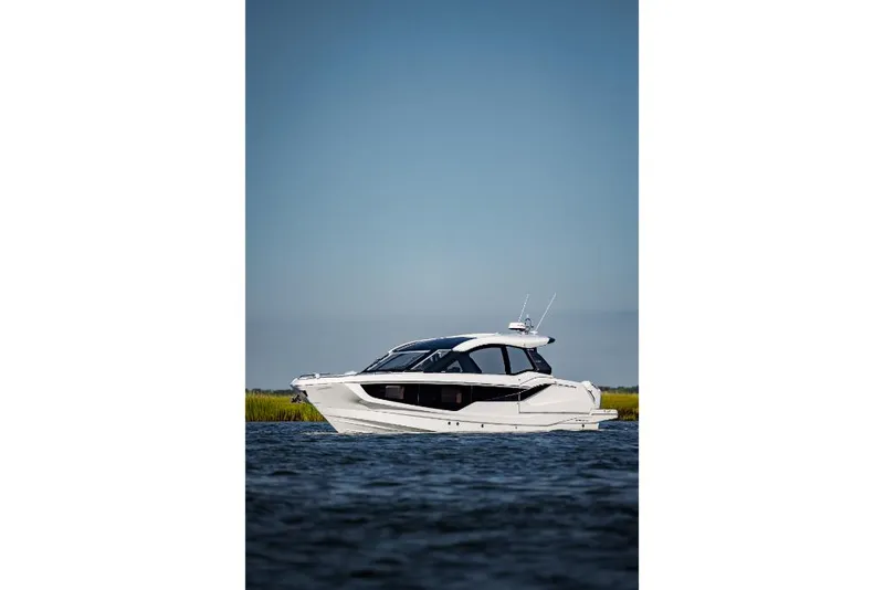 Slide: The Image of Galeon 375 GTO 2023 - 240