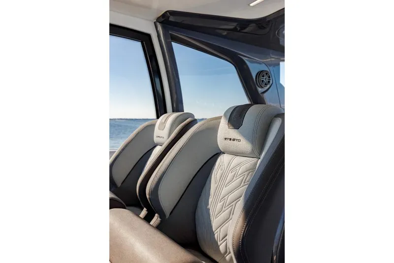 Slide: The Image of Galeon 375 GTO 2023 - 67