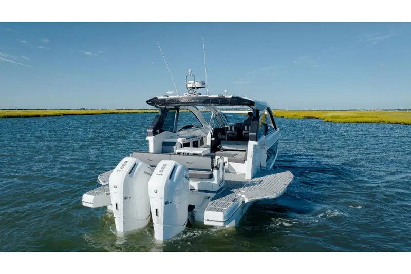 Slide: The Image of Galeon 375 GTO 2023 - 77