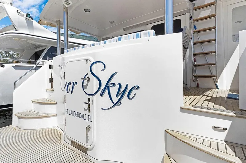 Slide: The Image of Outer Reef 610 Motoryacht 2020 - 12