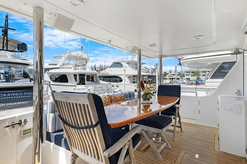 Slide: The Image of Outer Reef 610 Motoryacht 2020 - 13