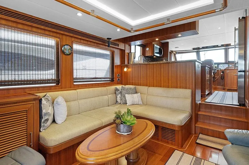 Slide: The Image of Outer Reef 610 Motoryacht 2020 - 24