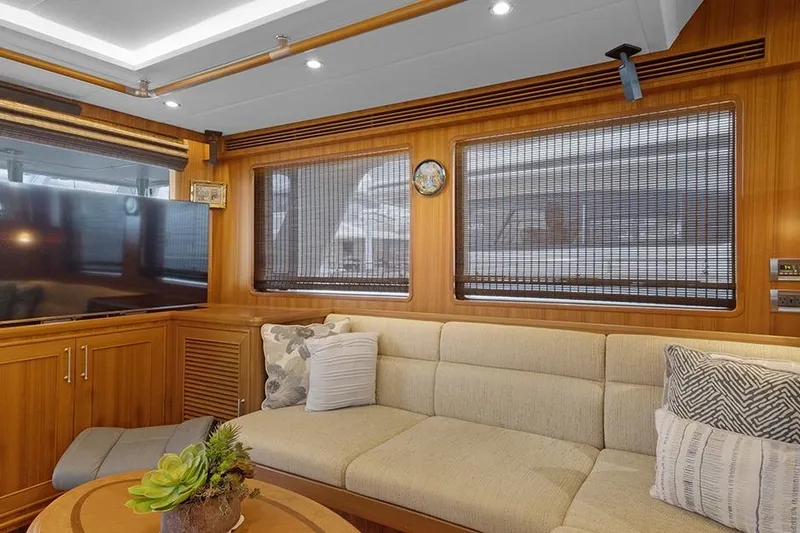 Slide: The Image of Outer Reef 610 Motoryacht 2020 - 26