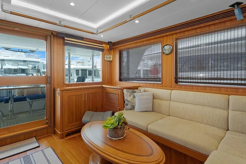 Slide: The Image of Outer Reef 610 Motoryacht 2020 - 30