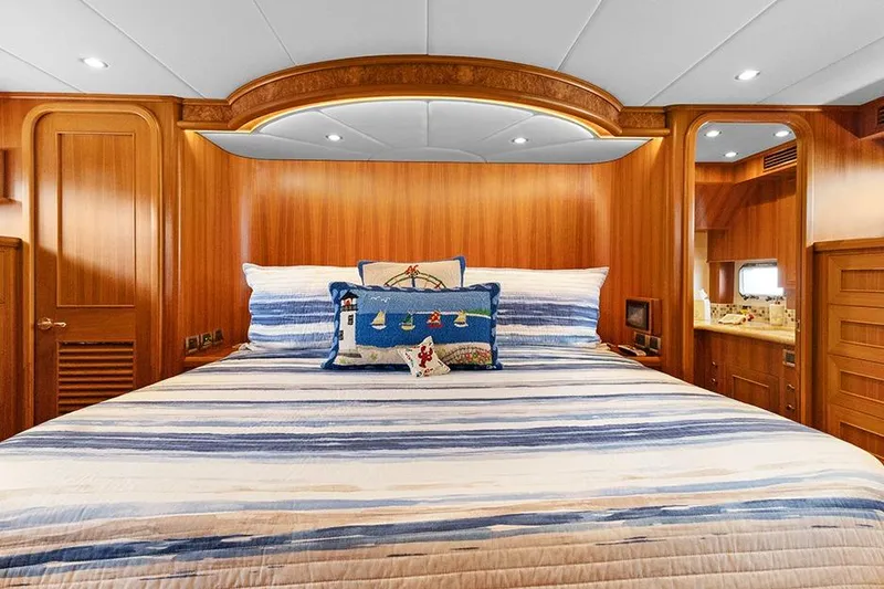 Slide: The Image of Outer Reef 610 Motoryacht 2020 - 49