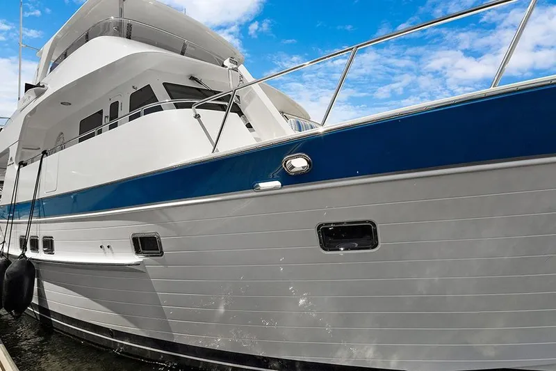 Slide: The Image of Outer Reef 610 Motoryacht 2020 - 6