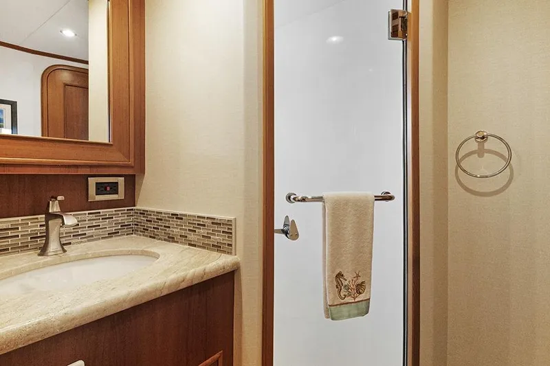 Slide: The Image of Outer Reef 610 Motoryacht 2020 - 60