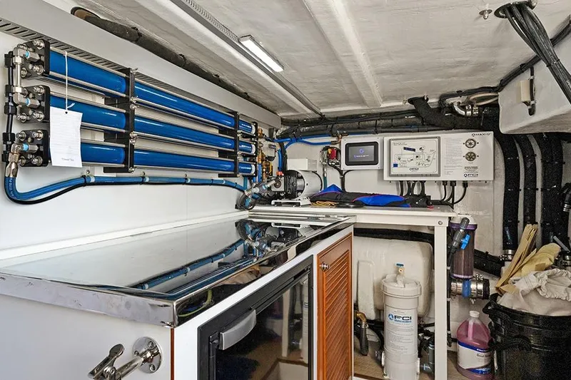 Slide: The Image of Outer Reef 610 Motoryacht 2020 - 68