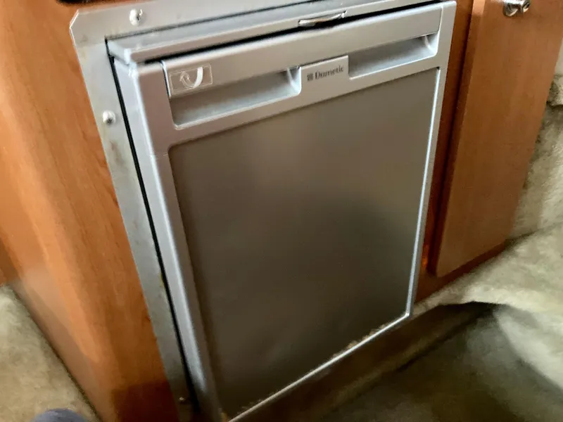 Slide: The Image of Crownline Boats 270 CR 2008 - 10