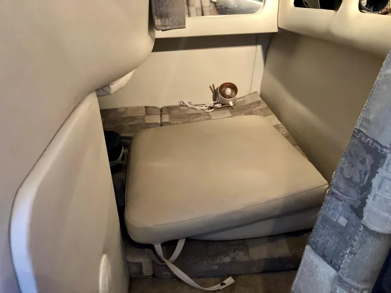 Slide: The Image of Crownline Boats 270 CR 2008 - 12