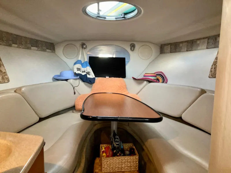 Slide: The Image of Crownline Boats 270 CR 2008 - 6