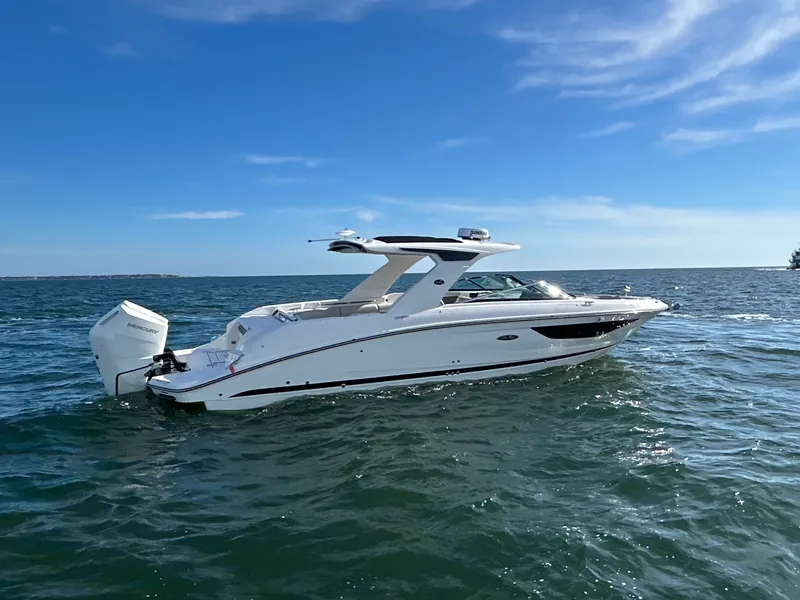 Slide: The Image of Sea Ray SLX 350 Outboard 2026 - 1