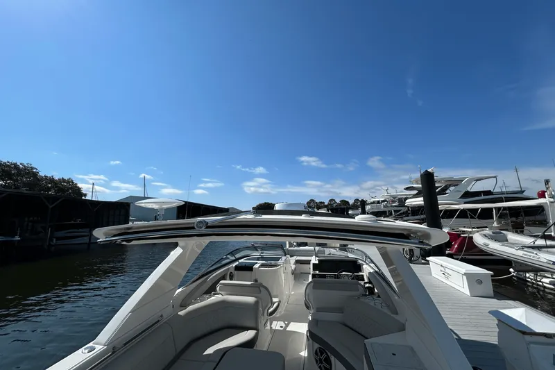 Slide: The Image of Sea Ray SLX 350 Outboard 2026 - 17