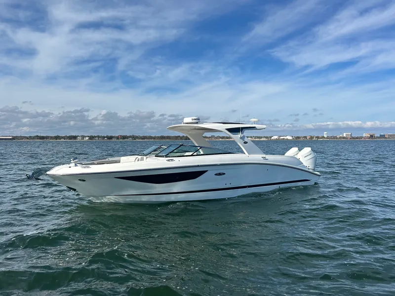 Slide: The Image of Sea Ray SLX 350 Outboard 2026 - 2