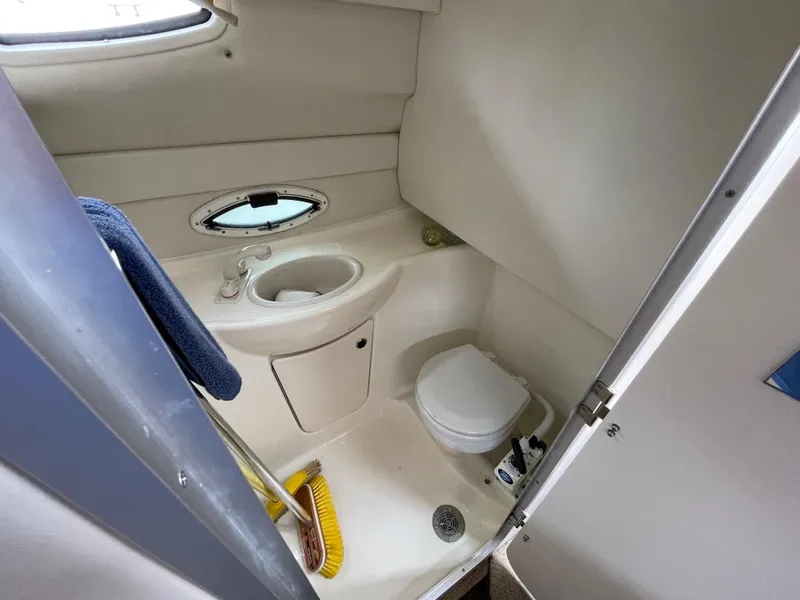 Slide: The Image of Bayliner CRUISER 245 2006 - 12