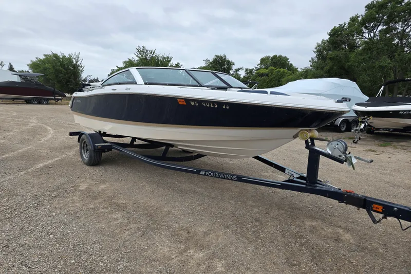 The Image of Four Winns H 180 OB 2015 - 0