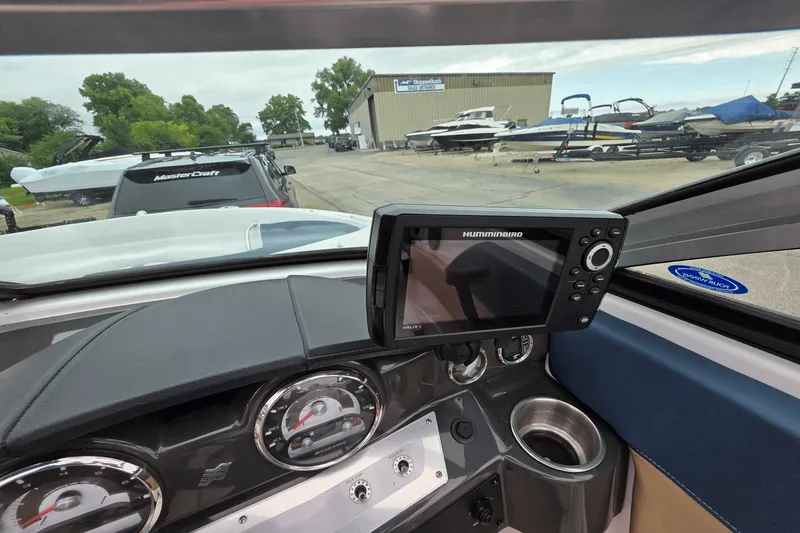 Slide: The Image of Four Winns H 180 OB 2015 - 10