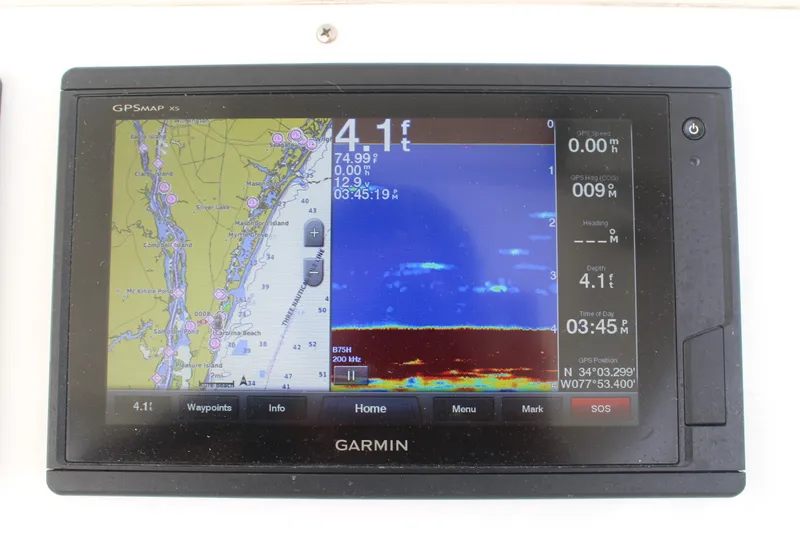 Slide: The Image of Wellcraft 290 COASTAL 2004 - 20