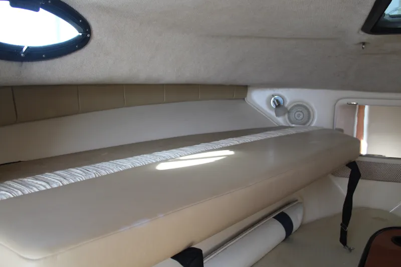 Slide: The Image of Wellcraft 290 COASTAL 2004 - 30