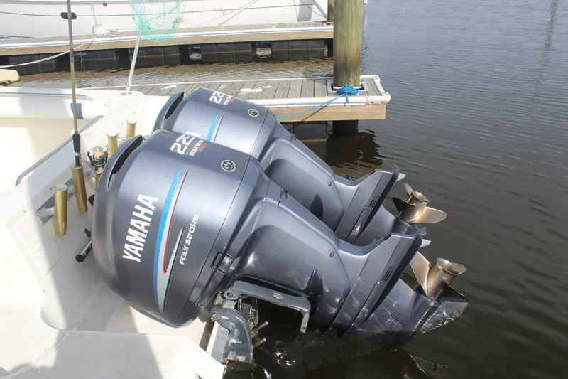 Slide: The Image of Wellcraft 290 COASTAL 2004 - 36