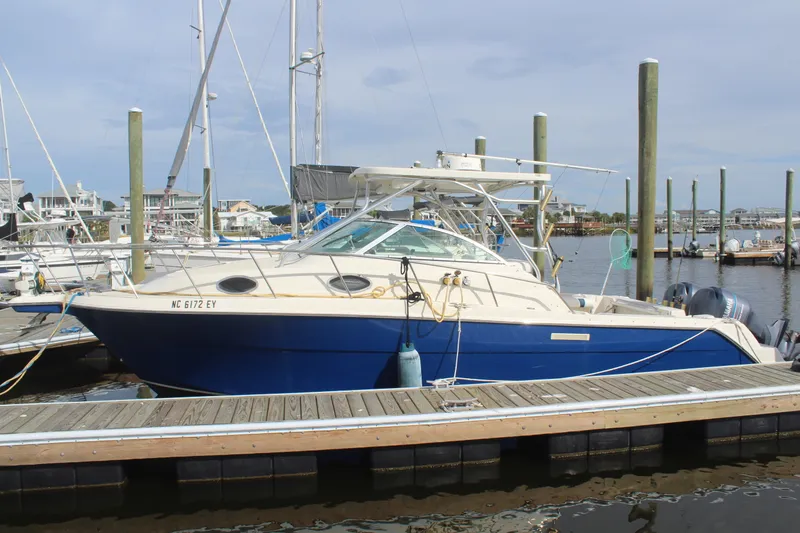 Slide: The Image of Wellcraft 290 COASTAL 2004 - 2