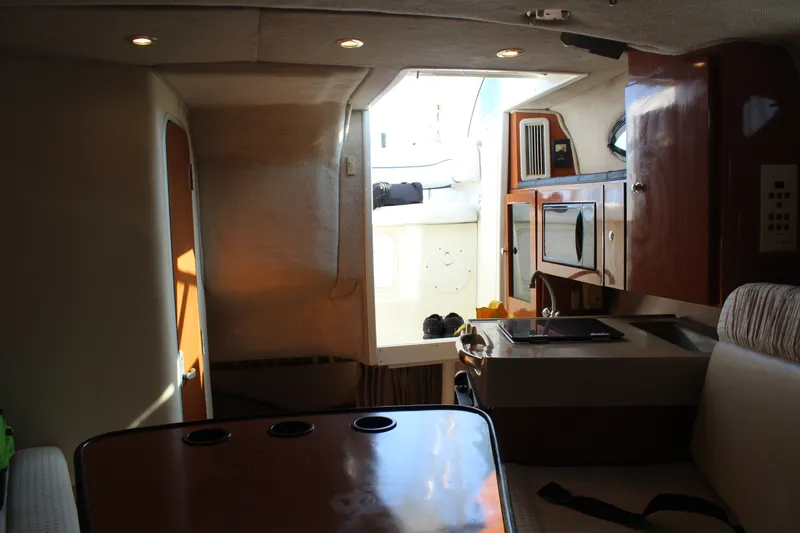 Slide: The Image of Wellcraft 290 COASTAL 2004 - 32