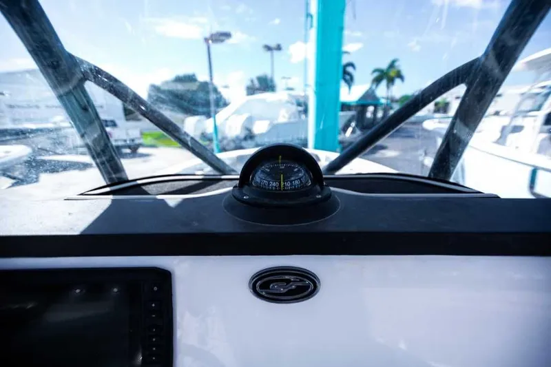 Slide: The Image of Sea Fox 248 Commander 2023 - 11