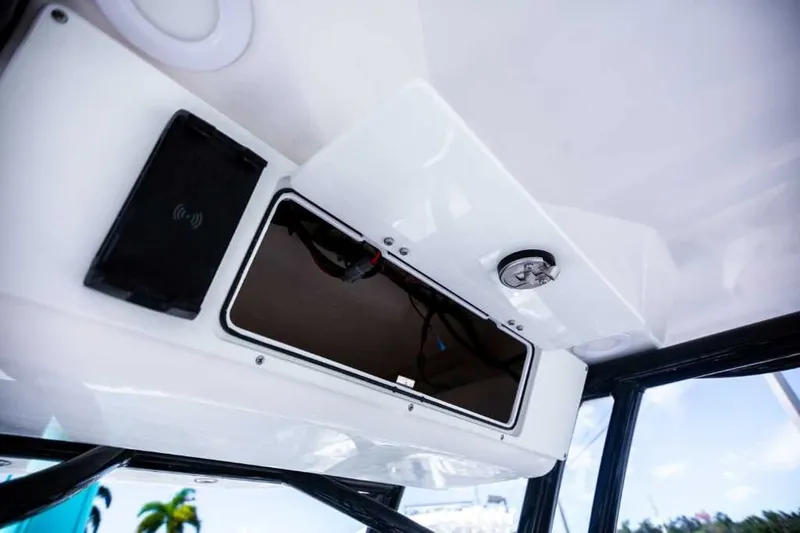 Slide: The Image of Sea Fox 248 Commander 2023 - 22