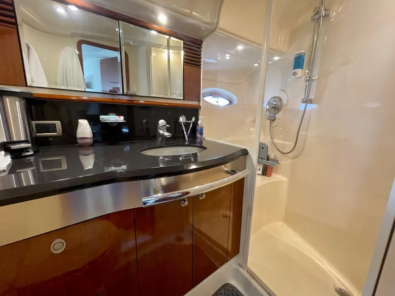 Slide: The Image of Sea Ray 500 Sundancer 2004 - 79