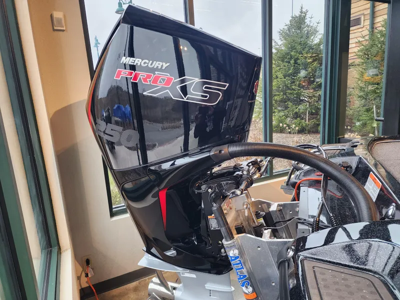 Slide: The Image of 2023 Nitro Z21 XL with Mercury Pro XS engine in showroom display. - 7