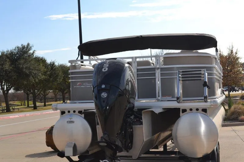 Slide: The Image of 2023 Sun Tracker Party Barge 22 RF XP3 pontoon boat with outboard motor. - 4