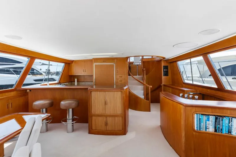 Slide: The Image of GALLEY and SALON BAR - 22