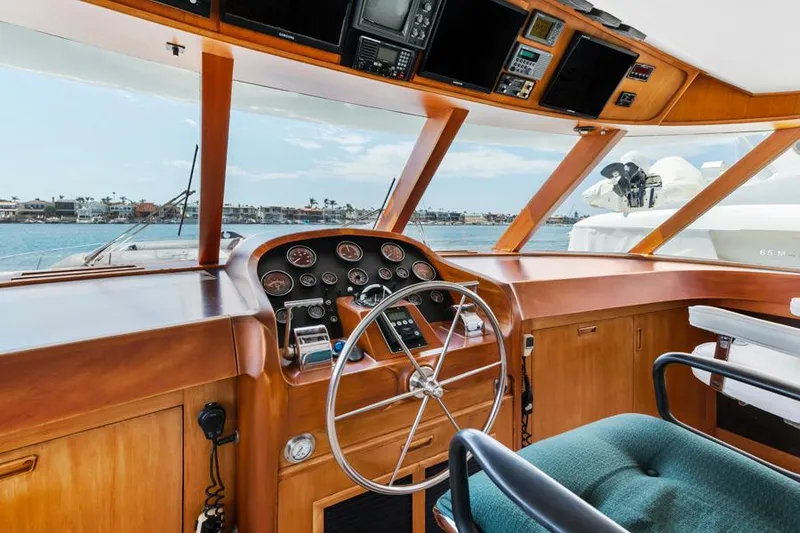 Slide: The Image of PILOTHOUSE HELM - 27