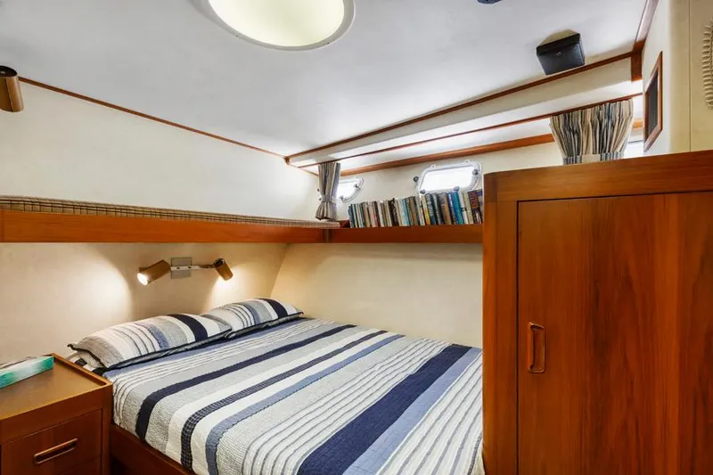 Slide: The Image of VIP STATEROOM - 31