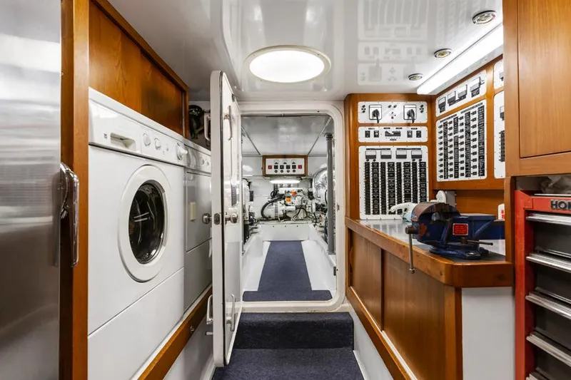 Slide: The Image of UTILITY ROOM - 37